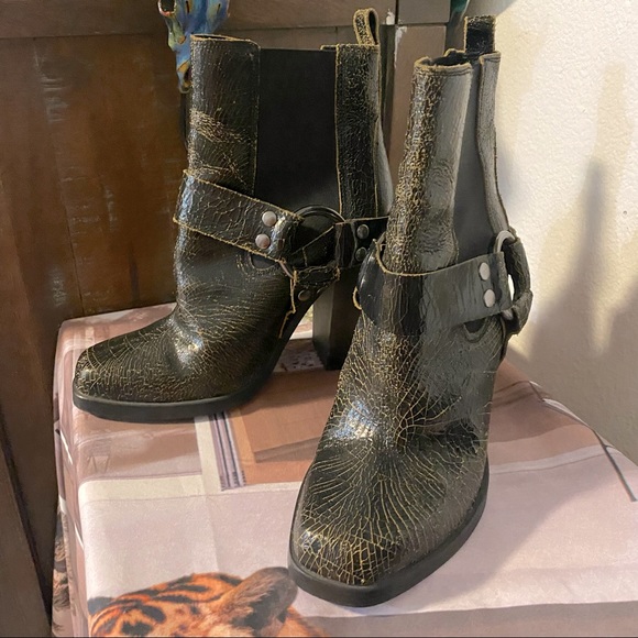 Aiden Jules Boot Sz 38 Crackled Leather 
